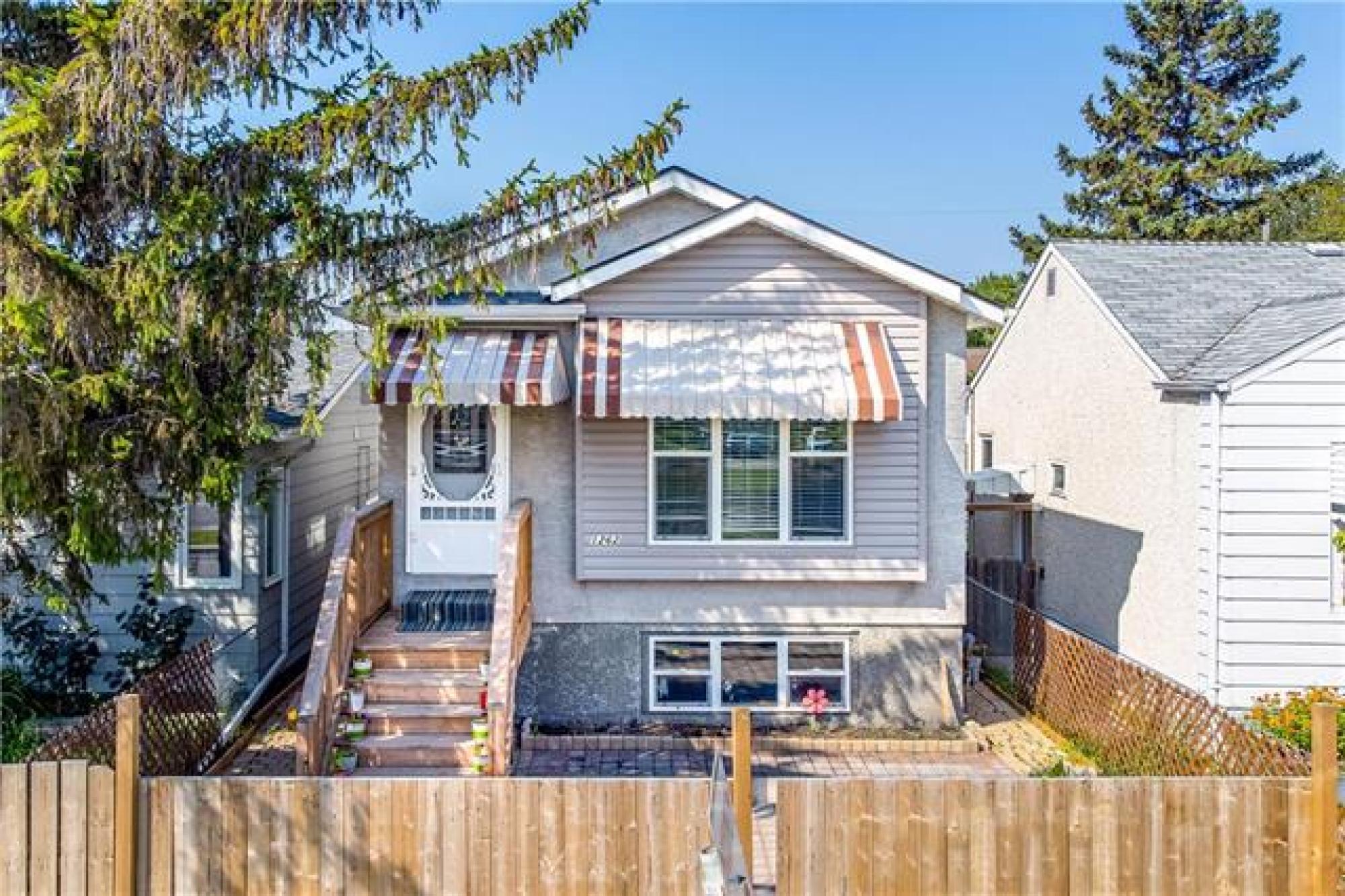 1262 Plessis Road, R2C 2Y2, 3 Bedroom, BiLevel for sale North East