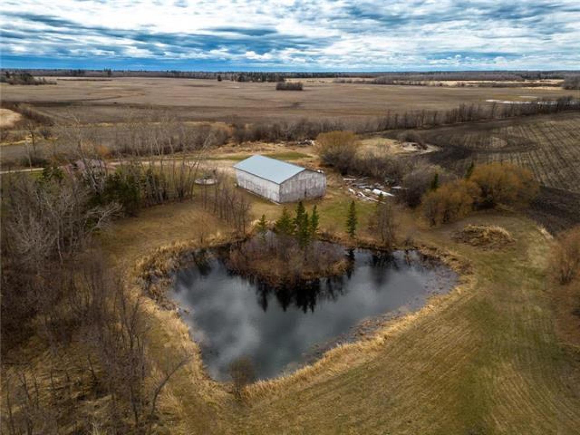 105080 PTH 8 Highway, R0C 1B0, 4 Bedroom, Bungalow for sale Rural