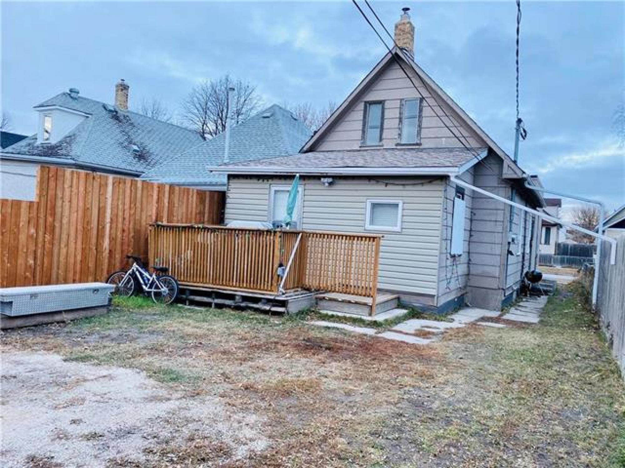 846 Pritchard Avenue, R2X 0E9, 4 Bedroom for sale North West Winnipeg