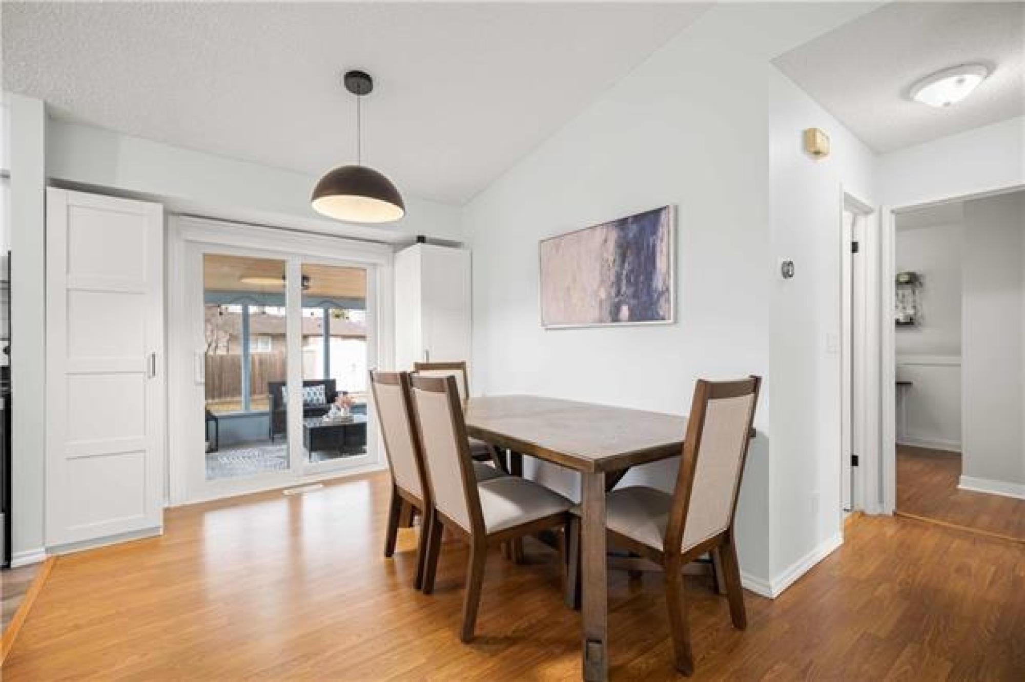 51 Brixford Crescent, R2N 1E1, 2 Bedroom, Bungalow for sale South East