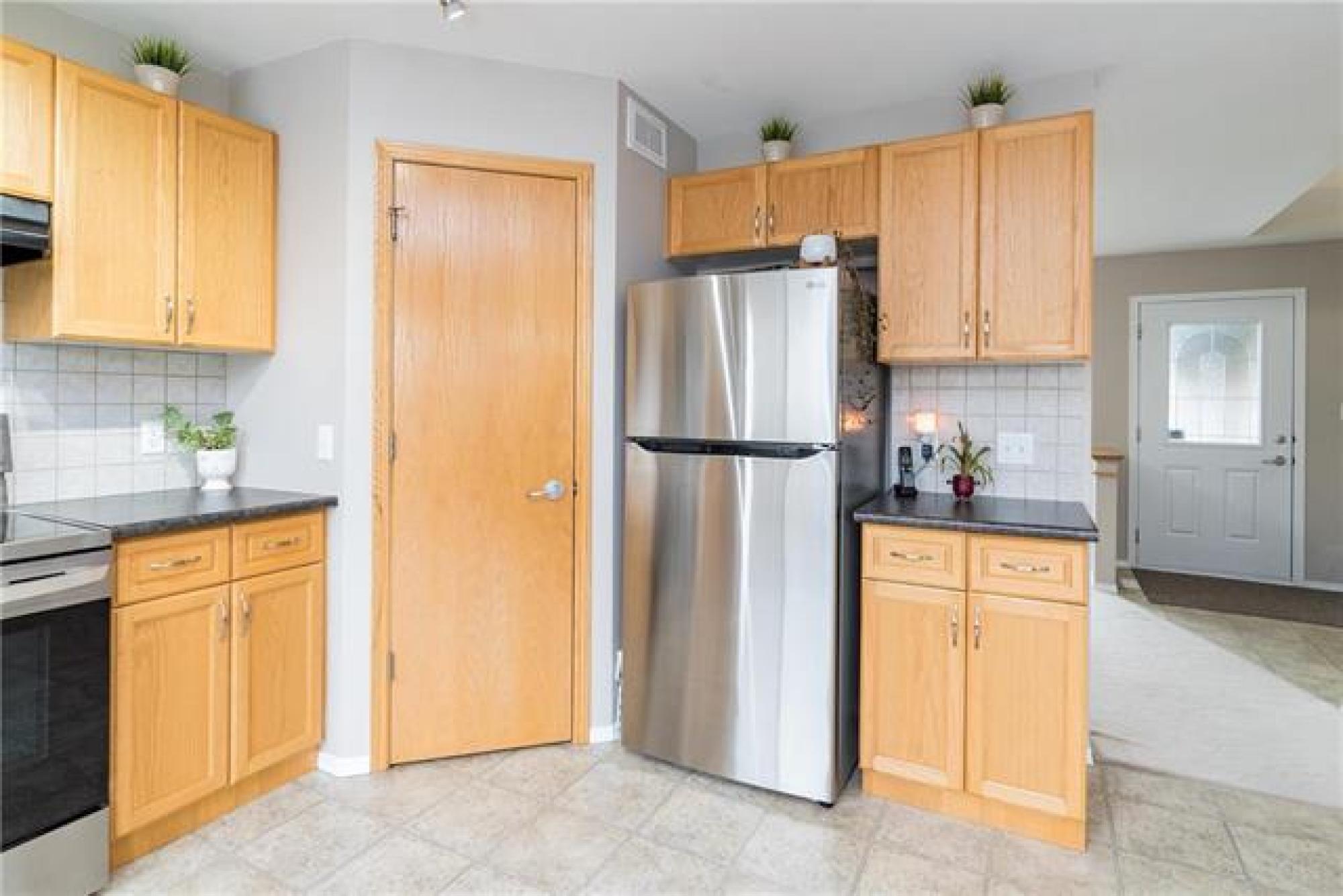 136 Chadwick Crescent, R2C 1G9, 4 Bedroom, 2 Storey for sale North East