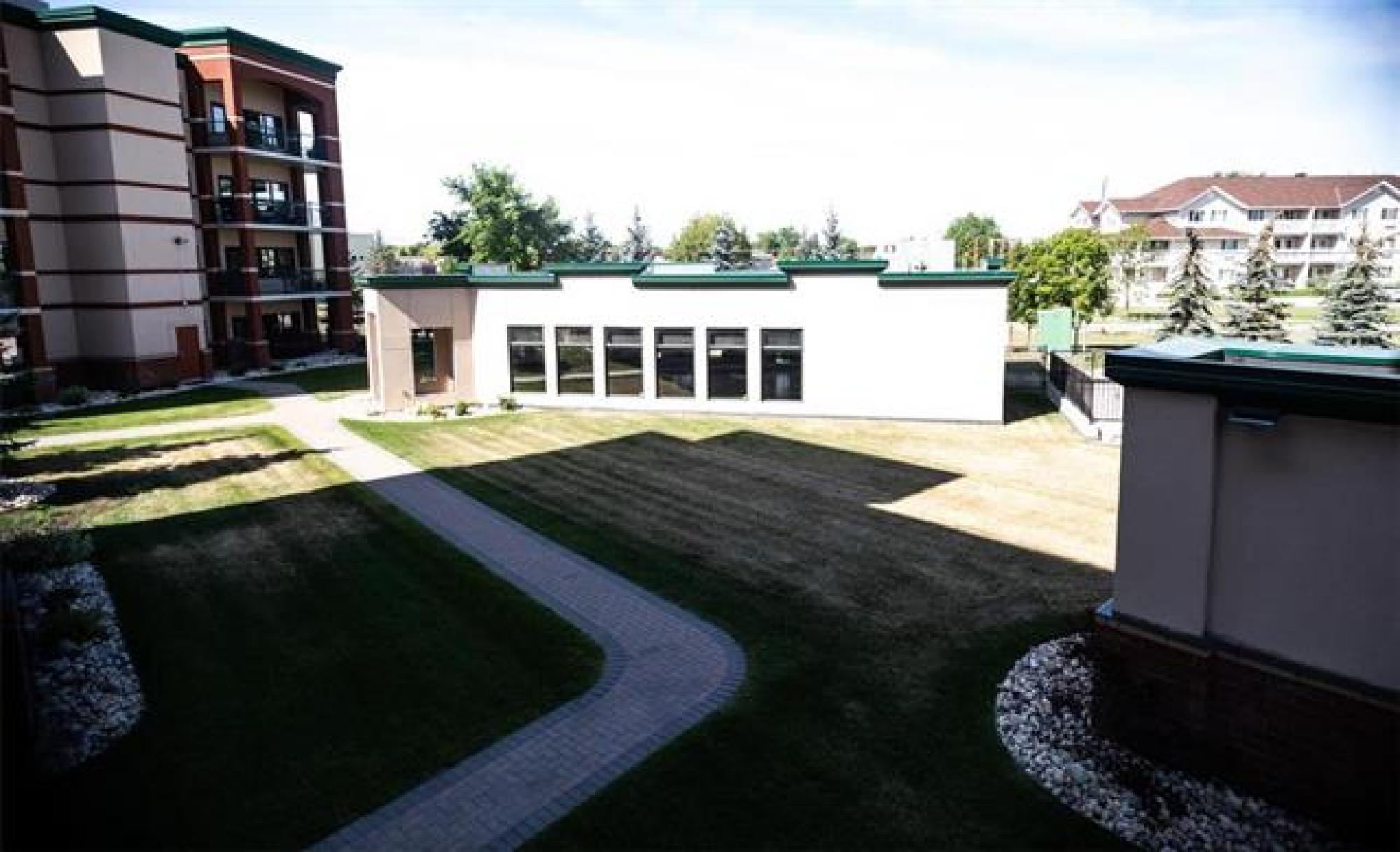 22021265 Leila Avenue, R2P 0G3, 3 Bedroom for sale North West Winnipeg