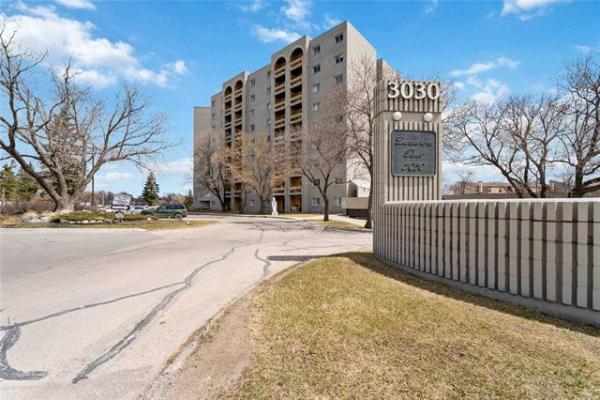 Home Photo - 302-3030 Pembina Highway