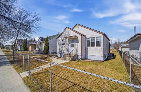 Home Photo - 563 McAdam Avenue