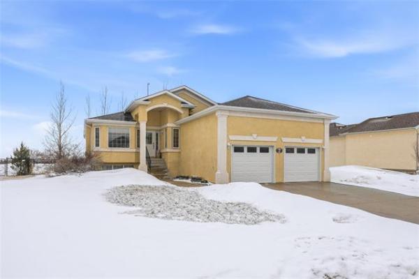 Home Photo - 7 MCQUEEN Drive