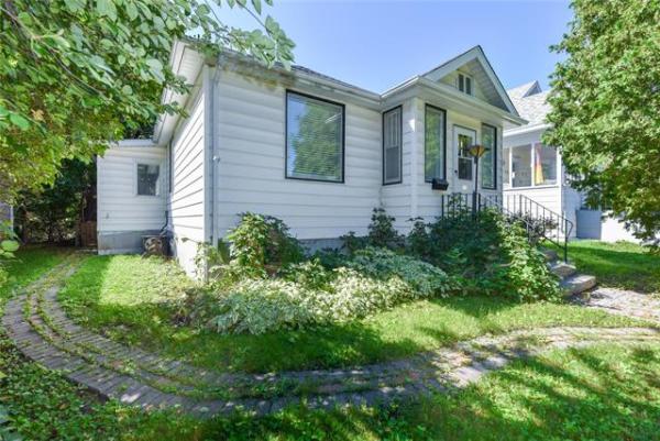Home Photo - 172 Rupertsland Boulevard
