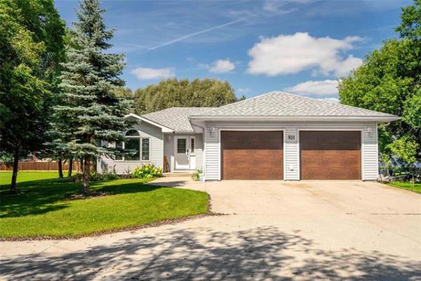 Home Photo - 931 Main Street