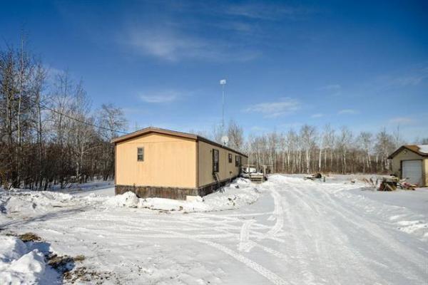 Home Photo - 45033 50N Road