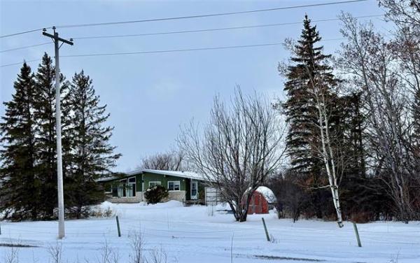 Home Photo - 104014 PTH 7 Highway