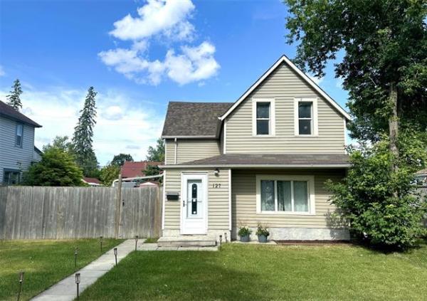 Home Photo - 127 Lansdowne Avenue