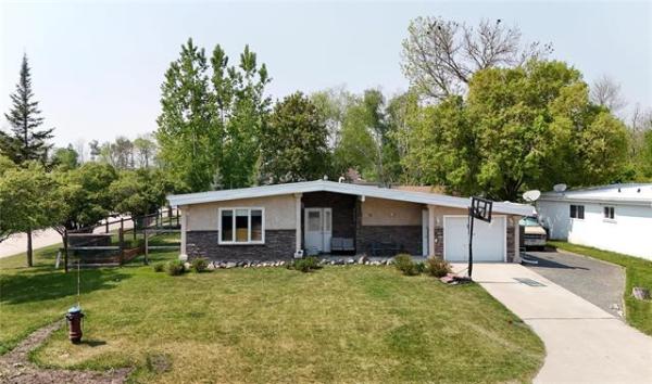 Home Photo - 31 McDiarmid Avenue