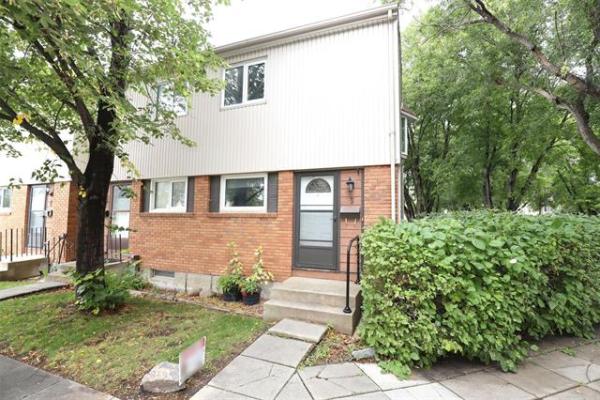Home Photo - 6-3889 Ness Avenue