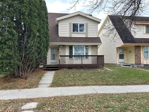 Home Photo - 372 Novavista Drive