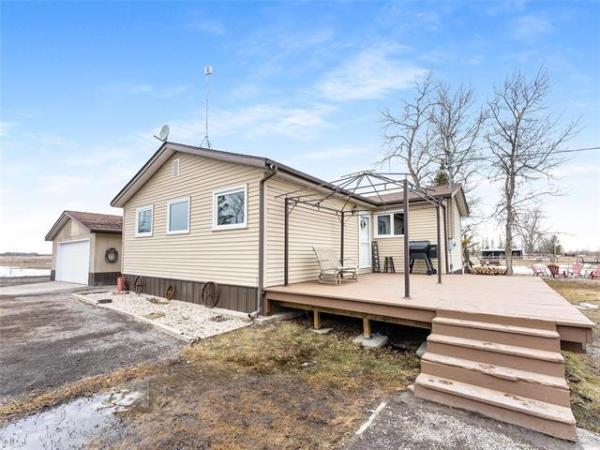 Home Photo - 43083 68 Road