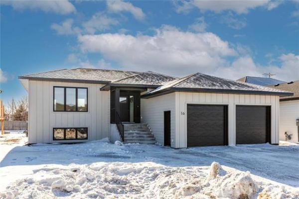 Home Photo - 16 Parkside Crescent