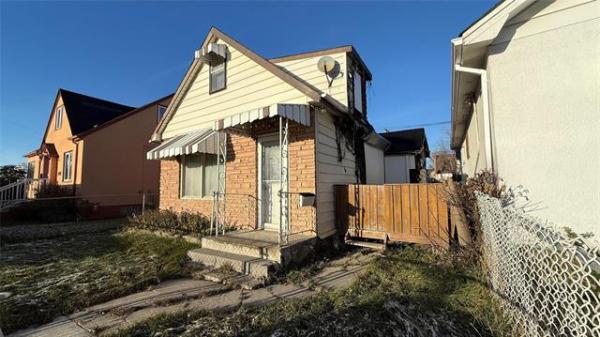 Home Photo - 1101 Selkirk Avenue