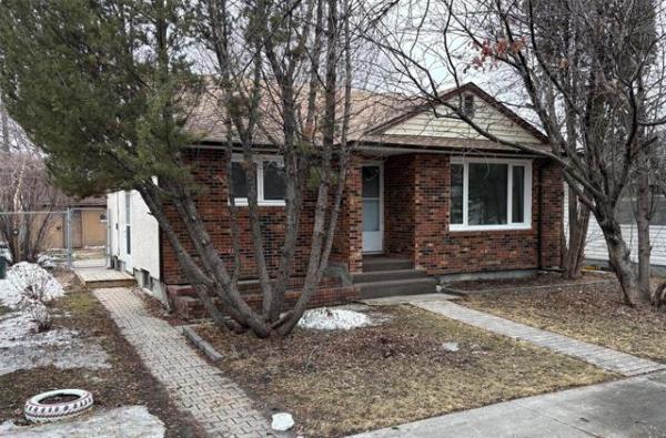 Home Photo - 422 Cairnsmore Street