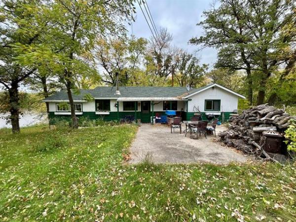 Home Photo - 7882 Henderson Highway