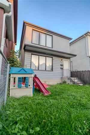 Home Photo - 405 Beverley Street