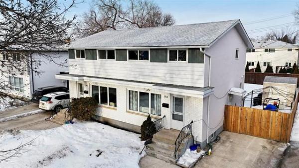 home photo - 190 Wordsworth Way