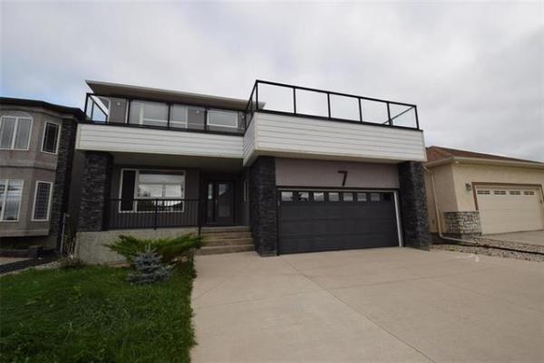 Home Photo - 7 Wild Iris Walk