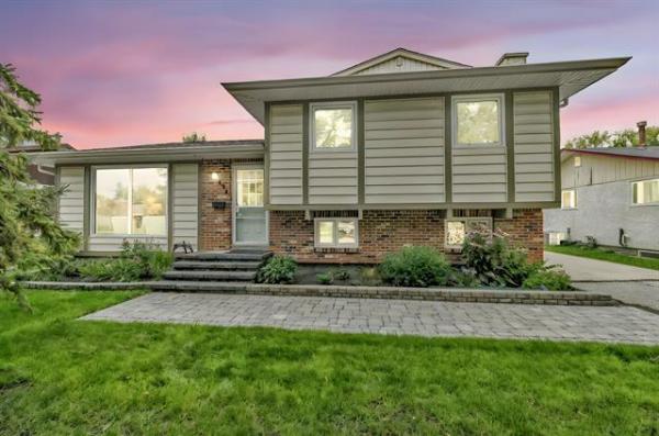 home photo - 434 Barker Boulevard