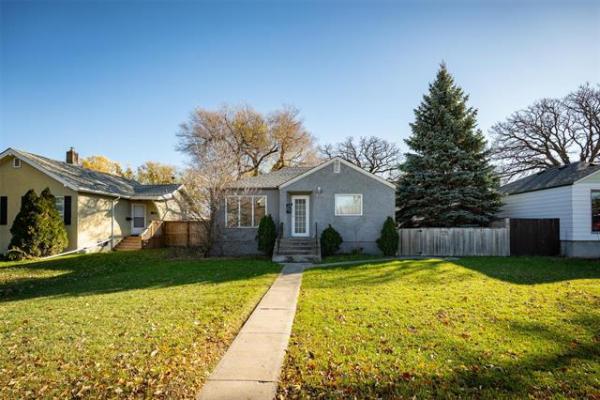 Home Photo - 625 Henderson Highway