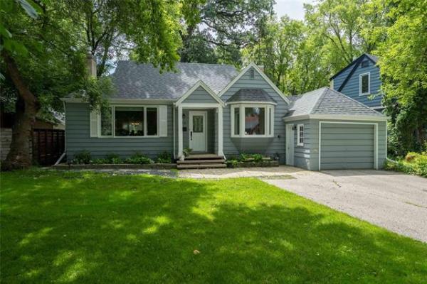 Home Photo - 378 Kingston Crescent