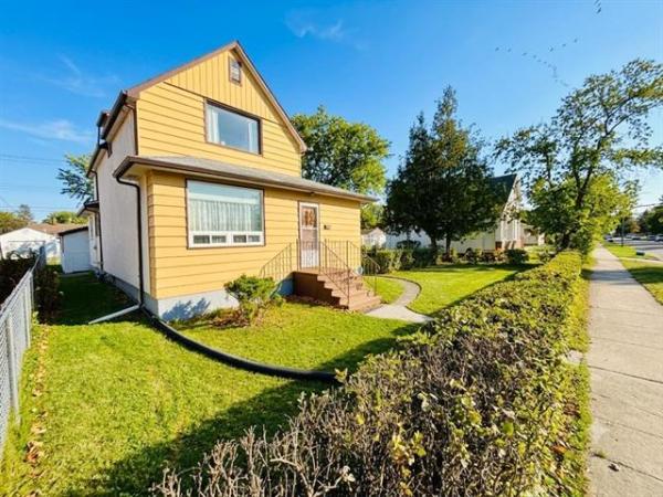 Home Photo - 416 ROBINSON Avenue