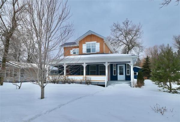 Home Photo - 58 Gimli Road