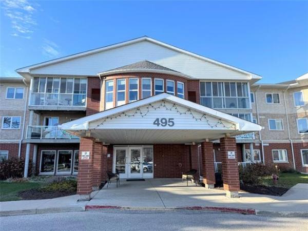 Home Photo - 216-495 Lindenwood Drive