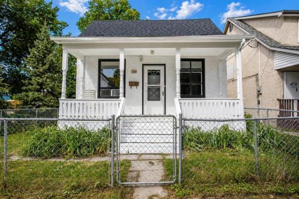 Home Photo - 180 Syndicate Street