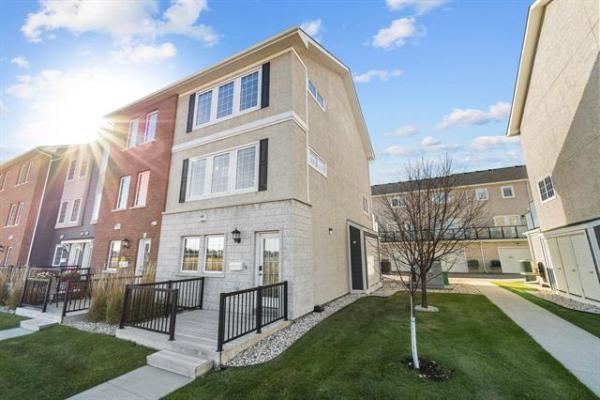 Home Photo - 507-155 Des Hivernants Boulevard