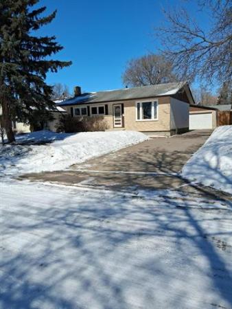 Home Photo - 11 Capulet Crescent