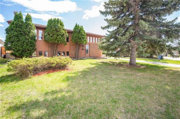 southdale-for-sale-winnipeg-free-press-homes