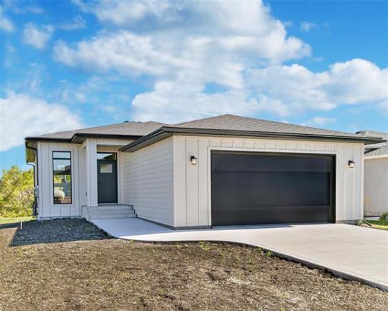 Home Photo - 11 Parkrose Place