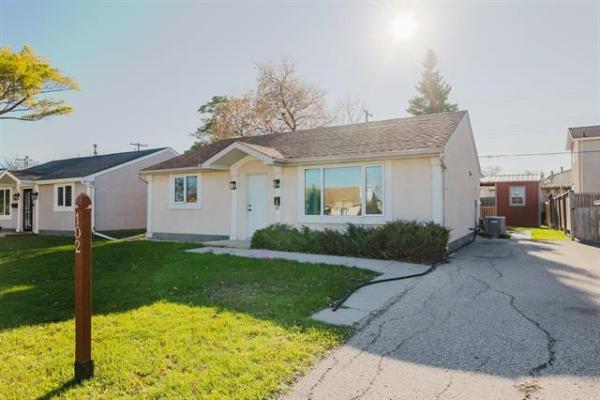 Home Photo - 102 Cornwall Boulevard