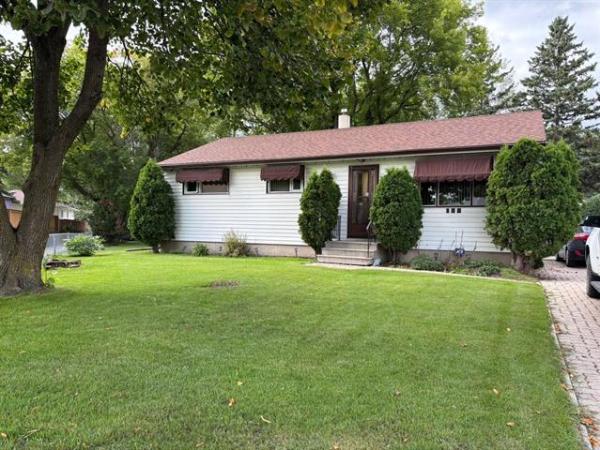 Home Photo - 132 Eade Crescent