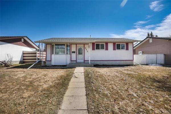 Home Photo - 843 Isbister Street