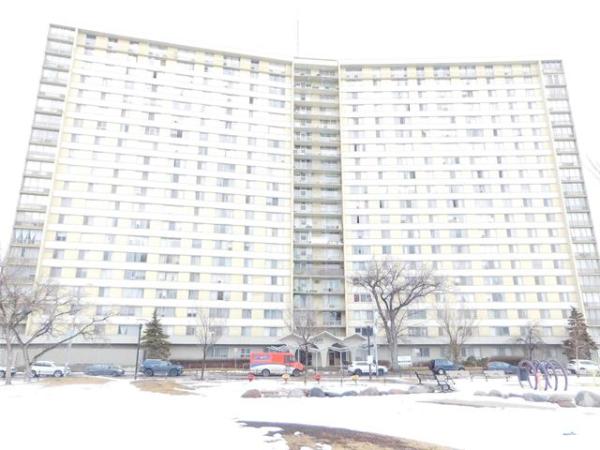 home photo - 1504-411 CUMBERLAND Avenue