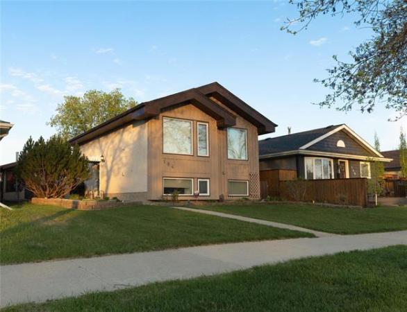 Home Photo - 184 Red River Boulevard