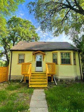 Home Photo - 862 Crescent Drive