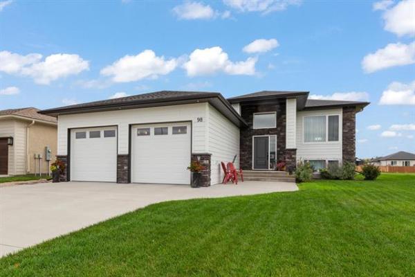 Home Photo - 98 Seine River Crossing