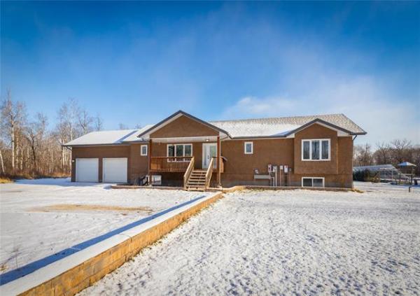 Home Photo - 61105 EASTDALE 37E Road