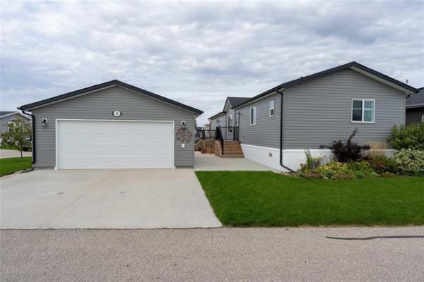 Home Photo - 41 BAYVIEW Crescent