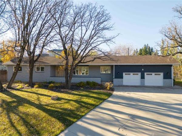 Home Photo - 8 TULIP Bay