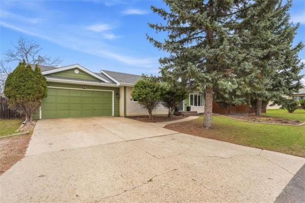 Home Photo - 12 Glenthorne Crescent