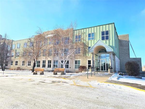 Home Photo - 206-895 Wilkes Avenue