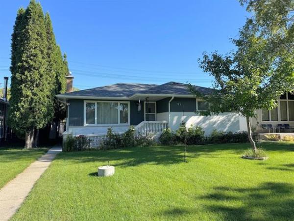 Home Photo - 91 Buttercup Avenue