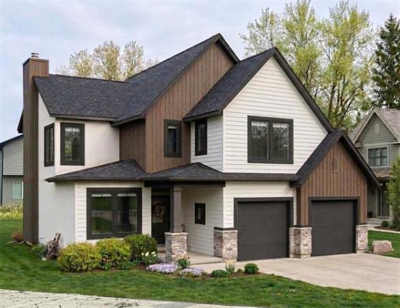 Home Photo - 163 Whitehorn Crescent